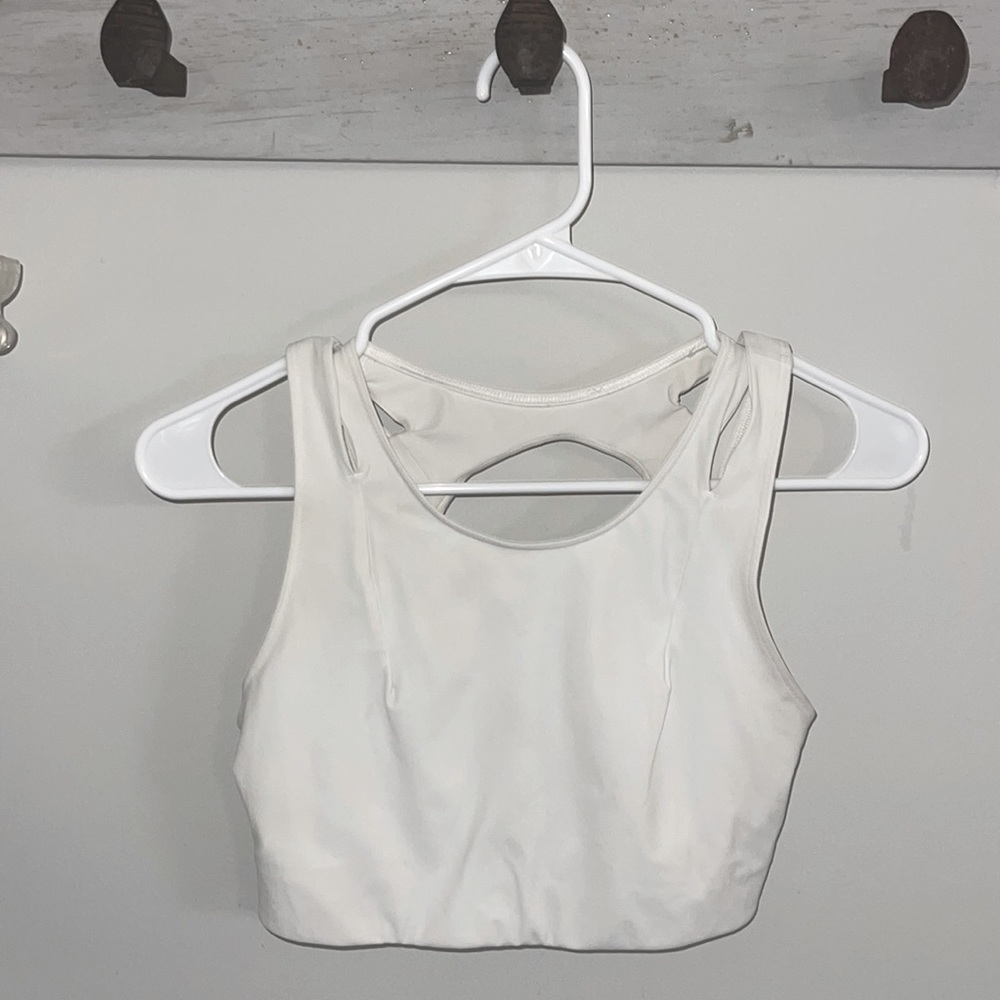 Lululemon high neck sports bra